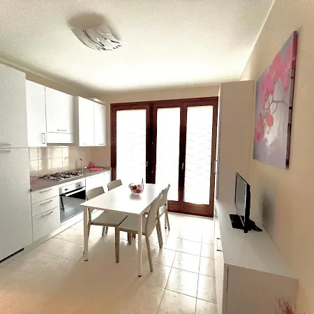 Petite Maison アパート